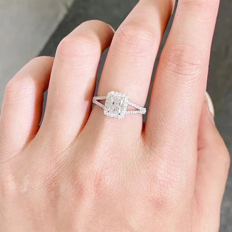 925 Sterling Silver Fashion Female Engagement Ring Shiny Cubic Zirconia Finger Jewelry Trendy Bridal Wedding Band Accessories